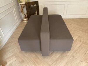 2 seat sofa, medium backrest, leather cushion, gray color.