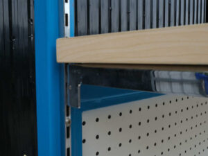 Shelf, 3-level product shelf, blue steel frame The bottom shelf has a hanging rail and has 2 storage drawers.