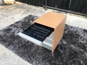 Mobile cabinet, 3 drawers, wooden frame, gray color