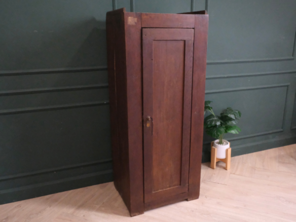 Storage cabinet with 1 door, vintage style, European workmanship, sourced from Germany.