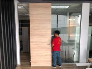 Laminate door, beech wood color