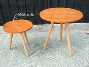 Round wooden table, medium size