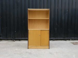 Wooden document storage cabinet storage cabinet 2 shelves 1 storage compartment sliding door Perfect brand model SW-852