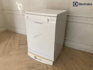 Dishwasher, ELECTROLUX brand, model ESF6210LOW