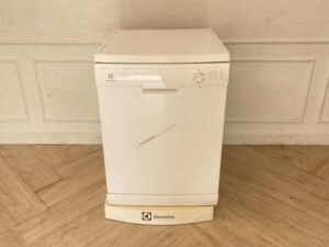 Dishwasher, ELECTROLUX brand, model ESF6210LOW
