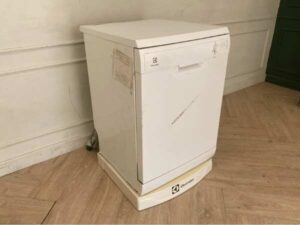 Dishwasher, ELECTROLUX brand, model ESF6210LOW