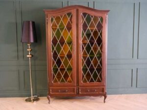 Bookcase, 2 doors, 2 drawers, mahogany color European work comes from Germany.