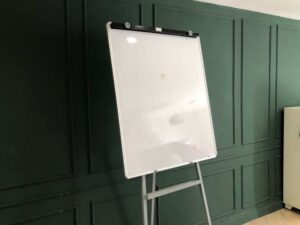 Flipchart 80 x 100 cm. Flipchart board. White board.