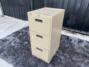 Steel document cabinet with 3 drawers, Lucky brand
