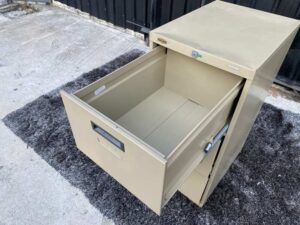 Steel document cabinet with 3 drawers, Lucky brand