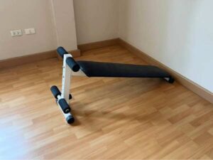 Exercise equipment, sit-up bench