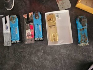 Floor mounted door shock absorbers Diamon, VVP