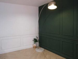floor lamp Curved marble base, adjustable size.