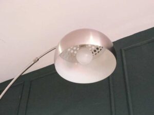 floor lamp Curved marble base, adjustable size.