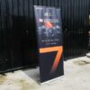Roll Up - Pull Frame, vinyl sign stand Vinyl floor-standing frame, steel material, gray color, can be disassembled, easy to move, can be disassembled.