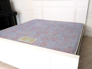 Bed with headboard, white wooden frame, with mattress