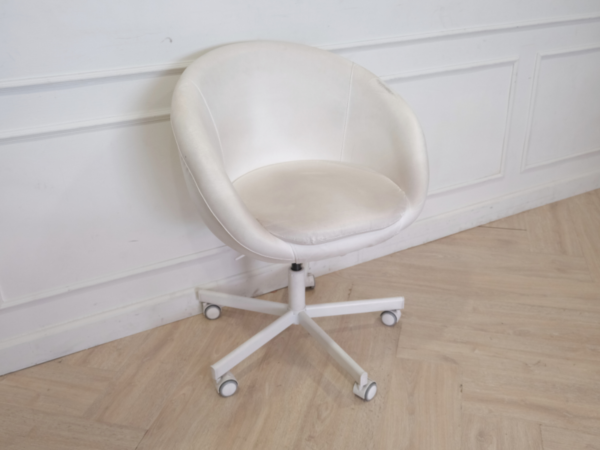 Steel frame black faux leather seat with wheels