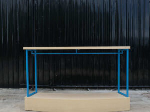 Product hanging shelf Clothes rack, 4 storage drawers below.