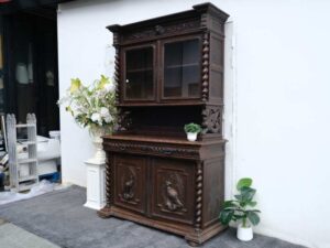 Buffet cabinet, carved bird pattern, European work from Germany.
