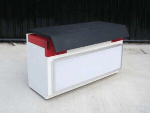 Product display counter / product demonstration, 1 drawer, 2 doors open (lights not on)