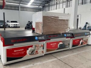 Product display counter / product demonstration, 1 drawer, 2 doors open (lights not on)