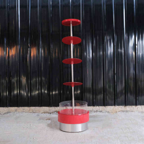Round shelf, 4 levels, red, 3 levels with a slope in the middle made of steel.