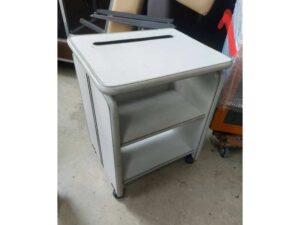 Multipurpose table with 3 shelves, white