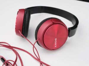Headband headphones, brand Sony, model MDR ZX310AP Series Balanced Sound Headphone With Mic - Blue & red