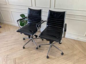 Office chair, leather seat, steel frame, Modernform brand.