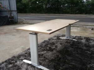 Work desk, wooden top, white steel legs, Rockworth brand, size 200