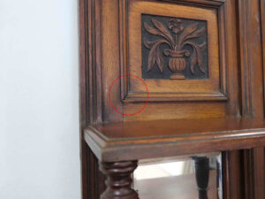 Wooden mahogany cabinet with two mirrored doors and four drawers._GEATQG8JEC