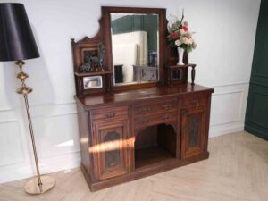 Wooden mahogany cabinet with two mirrored doors and four drawers._GEATQG8JEC