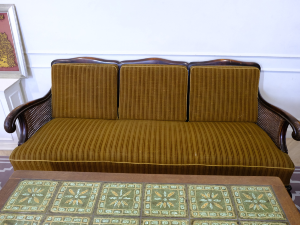 Stand up sofa table for living room 3+1+1+1 green fabric cushion, European work from Germany.