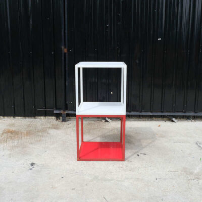 2-level open product shelves, steel frame, white-red.