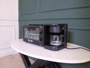 Breakfast maker xiaobawang 3-in-1 multi-purpose oven Toaster, coffee maker