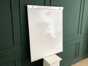 Whiteboard size 80 x 100 cm. Whiteboard, white blind board, white board