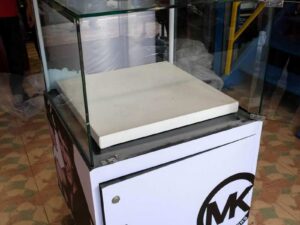 Jewelry cabinet, glass cabinet to display products Square shape, 1 glass door opening, white wooden base.