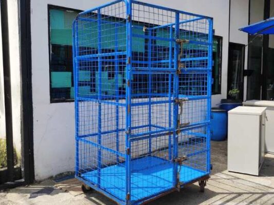 Tall grid cart, steel frame, distribution cart with wheels.