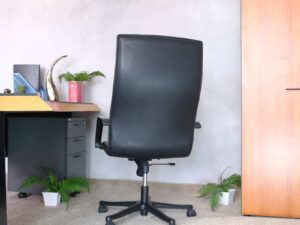 office chair Tall black leather chair