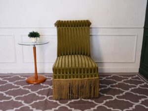 leisure chair Complete with wheels, cloth seats, European workmanship from Germany.