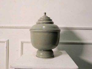 Celadon with lid