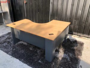 L work table, steel legs, wood top, 150 cm.