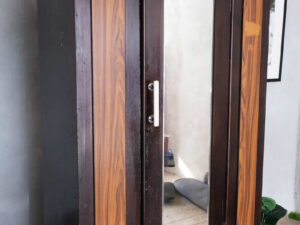 Wardrobe, real wood wardrobe, 1 opening door, 1 drawer, with mirror.