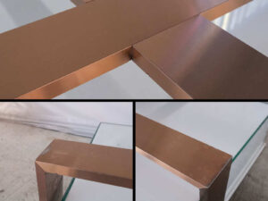 Product display shelves, display stand, glass top, rose gold stainless steel frame, beautiful design.