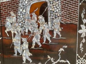 Pictures of ancient warriors inlaid with pearls