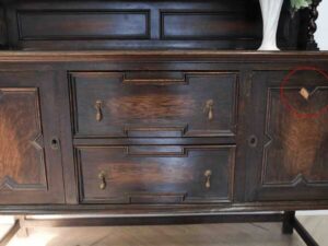 "2-door 2-drawer sideboard"