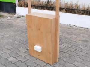 Counter with light sign, 1 storage door