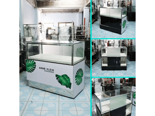 Jewelry cabinet, glass cabinet to display products Rectangular shape, white, sliding glass door *no key