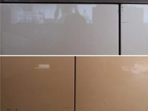 Product shelves, 2 sides, 2 shelves on each side, 2 drawers, wooden frame with gold stainless steel edges. There is a light sign on the side.