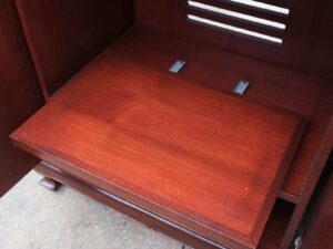 Wooden cabinet, wooden TV cabinet with 2 doors, multi-purpose wooden cabinet, storage cabinet